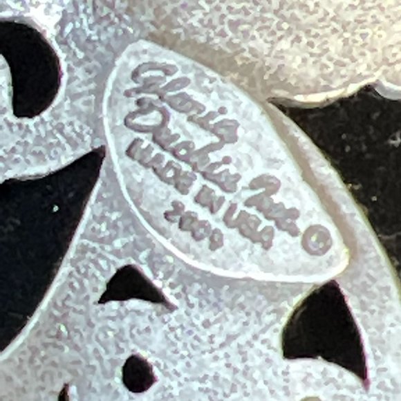 Gloria Duchin Pewter Angel Lapel Pin With Blue Rhinestone Signed (4095) - Picture 4 of 4